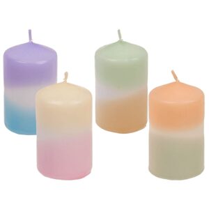 Svíčka ve tvaru sloupku s barevným přechodem, Pastel, 4 barvy (krémová/růžová, aloe/bežová, meruňková/šedá, fialová/modrá), s cedulkou.